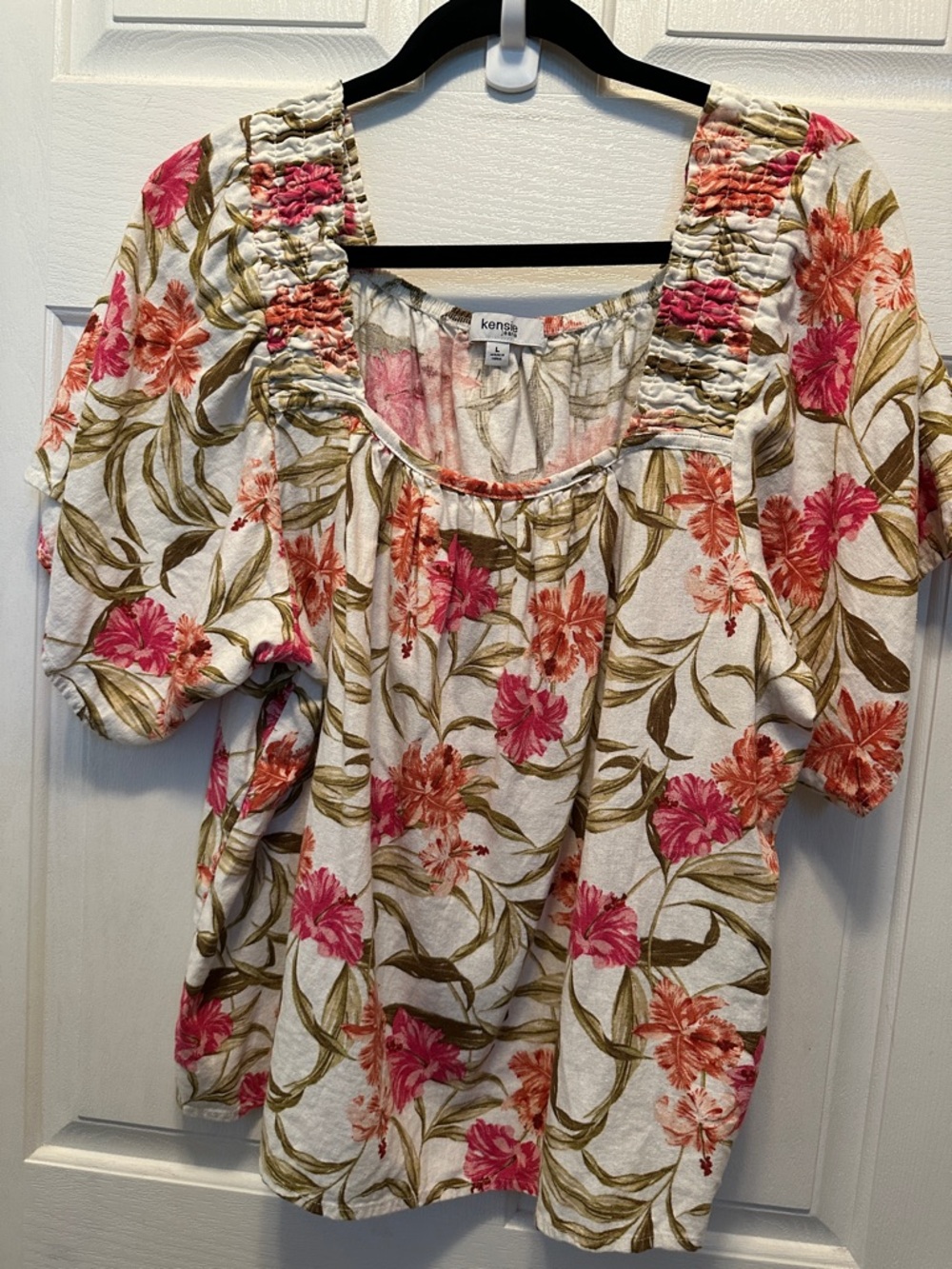 Kensie Linen blend Floral Smocked Square-Neck Top in Pink and Green Size L